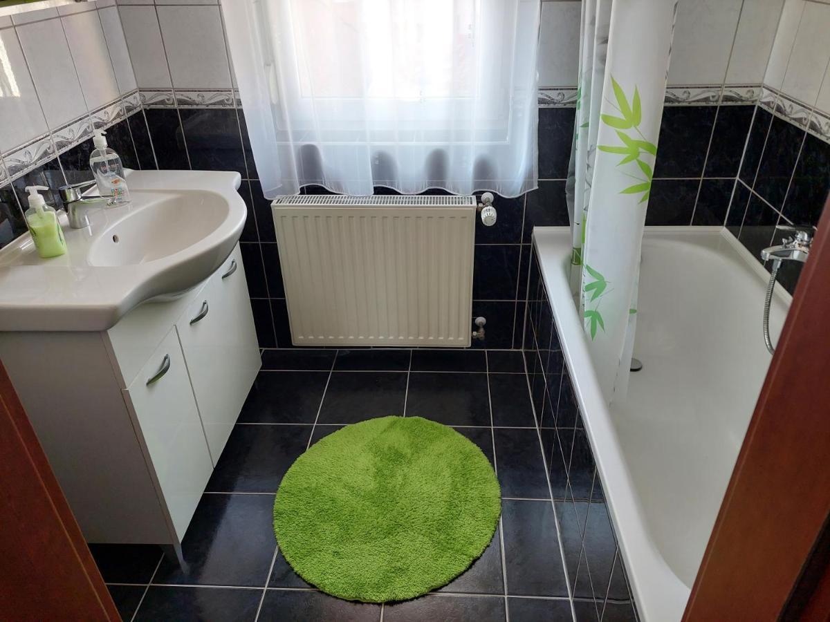 Samuci Apartman Hajdúszoboszló Εξωτερικό φωτογραφία