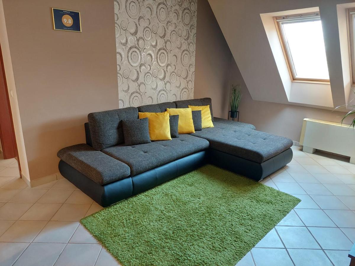 Samuci Apartman Hajdúszoboszló Εξωτερικό φωτογραφία
