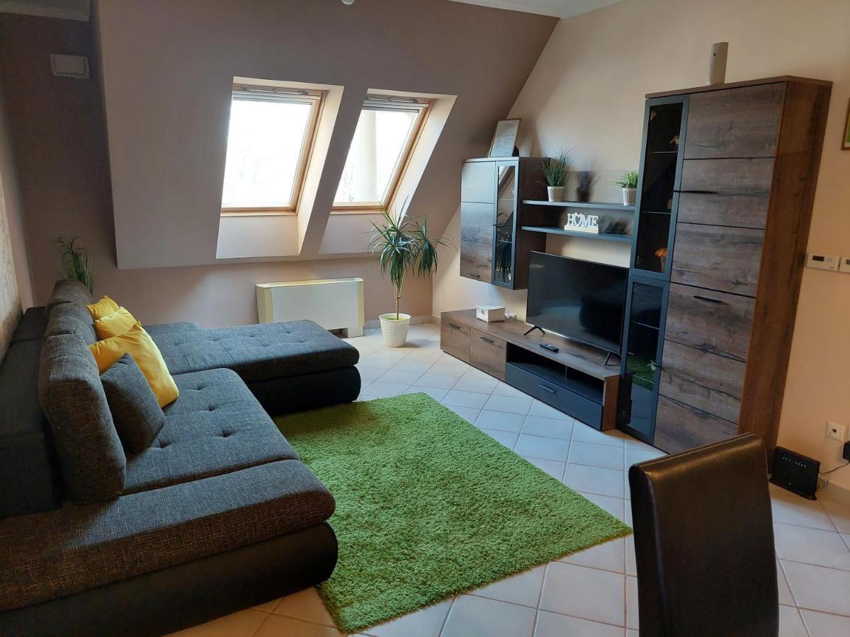 Samuci Apartman Hajdúszoboszló Εξωτερικό φωτογραφία