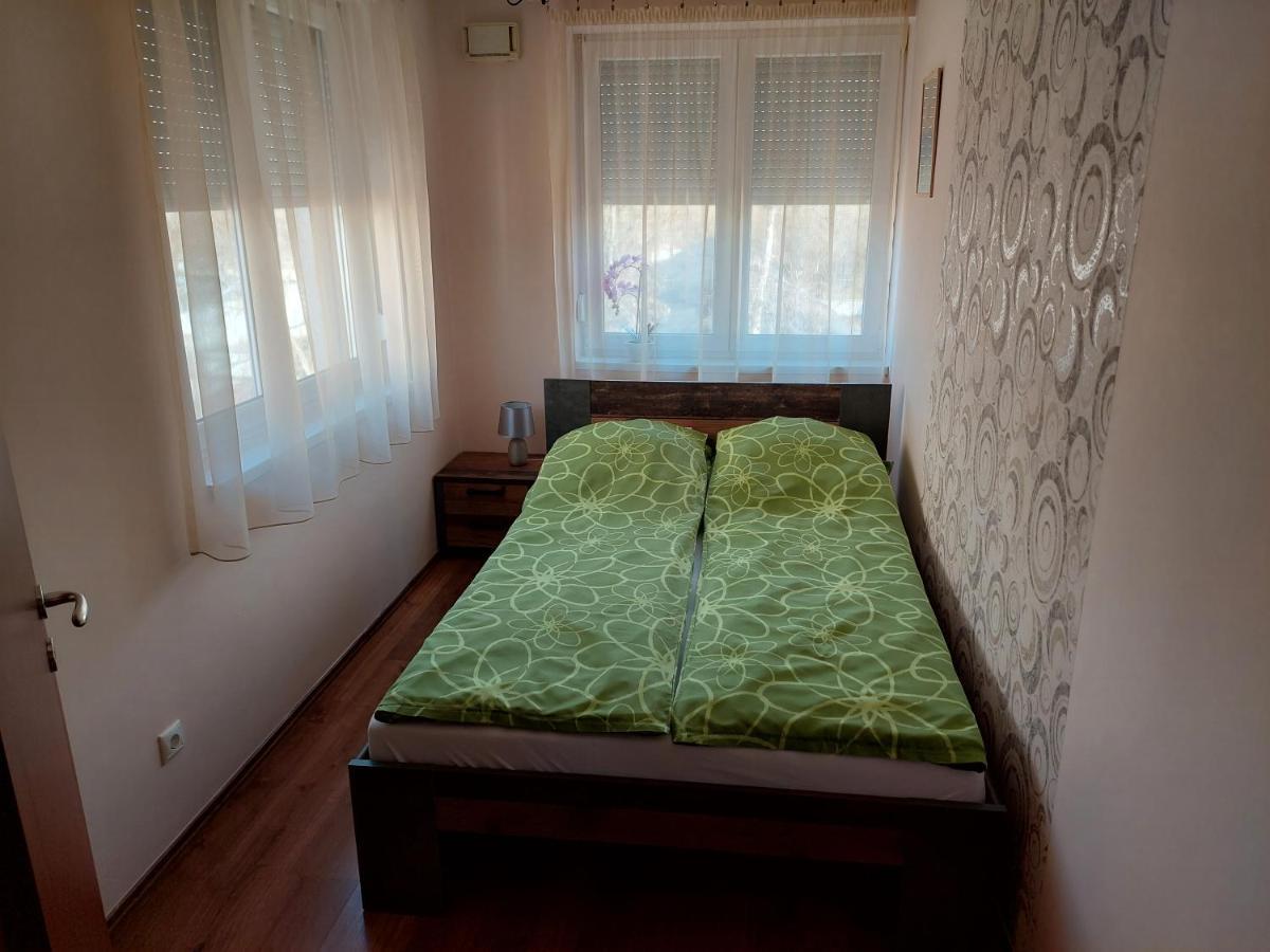 Samuci Apartman Hajdúszoboszló Εξωτερικό φωτογραφία