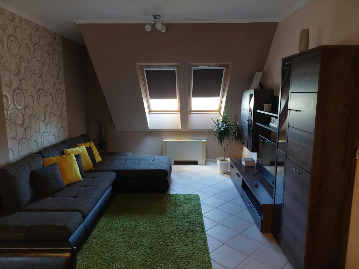 Samuci Apartman Hajdúszoboszló Εξωτερικό φωτογραφία
